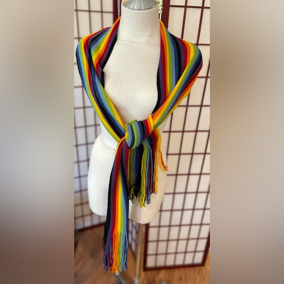 NORDSTROM RAINBOW Soft Fringed Scarf - Picture 7 of 7
